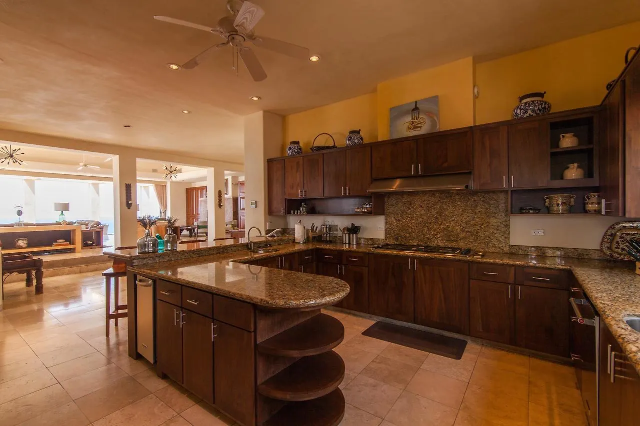 Full Service Stunning Oceanfront At Villa Penasco Cabo San Lucas
